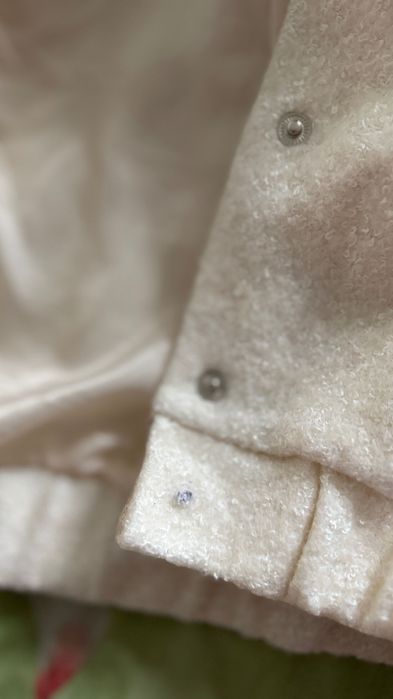 Бомбер молочний