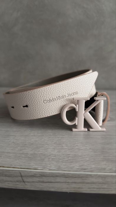 Жіночий шкіряний ремінь від Calvin Klein Jeans