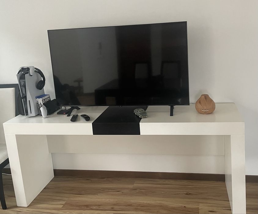 Conjunto de sala completo em madeira maciça