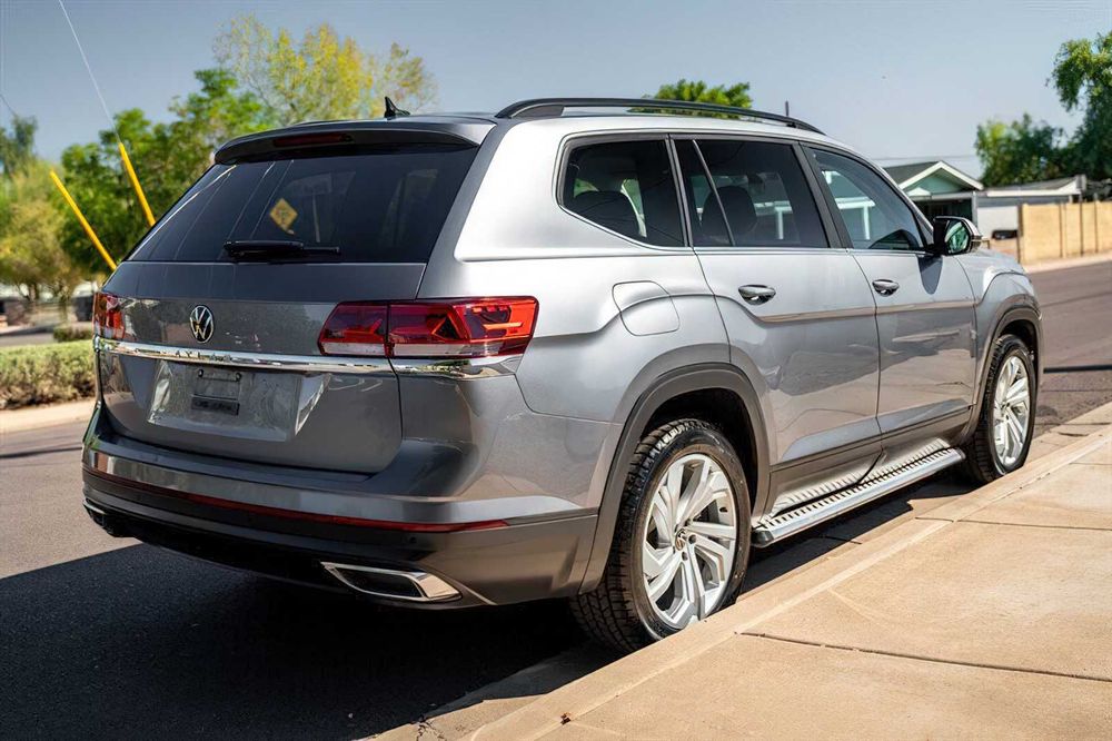 Volkswagen Atlas      2021