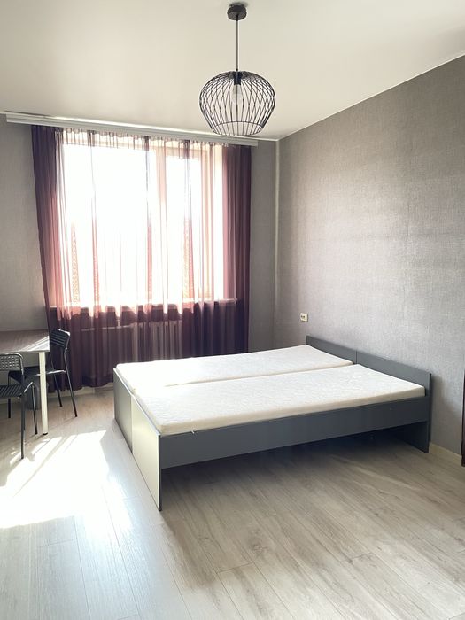 Кімната. Комунальні включені! Без %. Для Дівчини