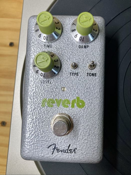 Pedais Fender, Mooer, Flamma…