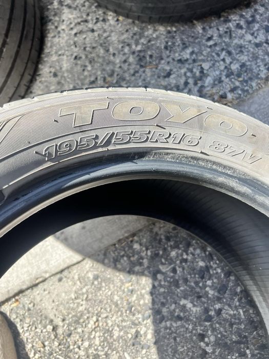 195/55/16 Toyo 2 pneus