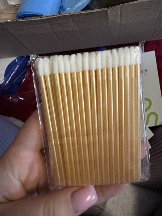 Матеріали для нарощування вій