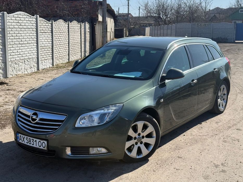 Автомобиль опель инсигния