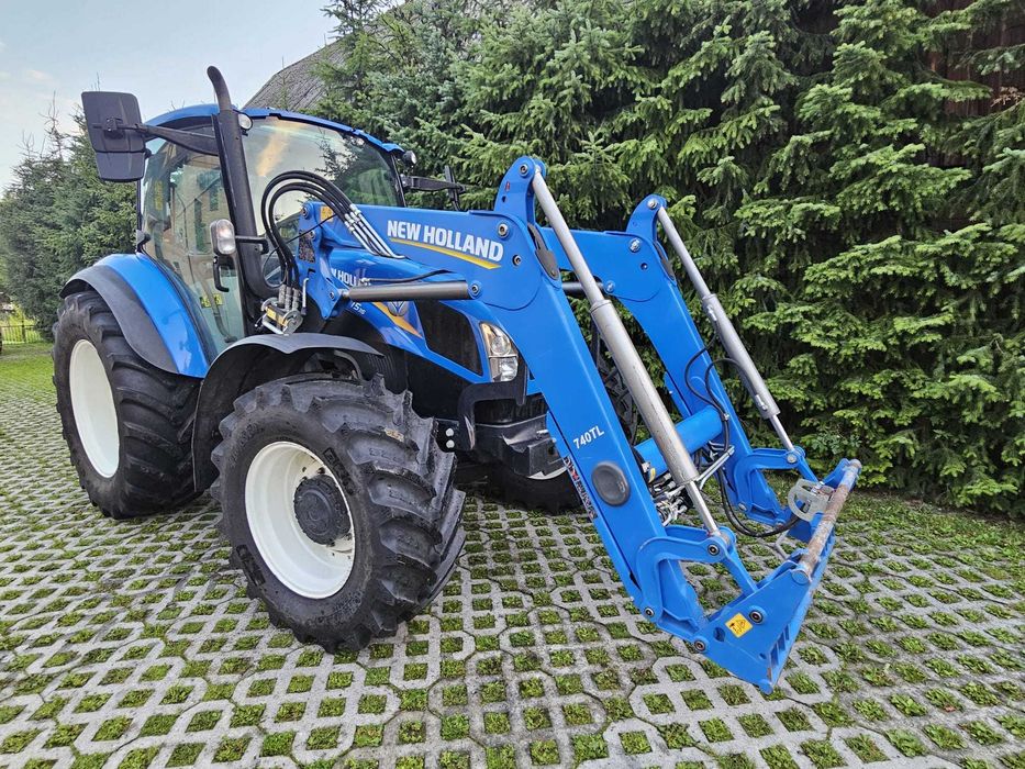 New Holland T5.115 z ladowaczem czolowym, 2700 motogodzin