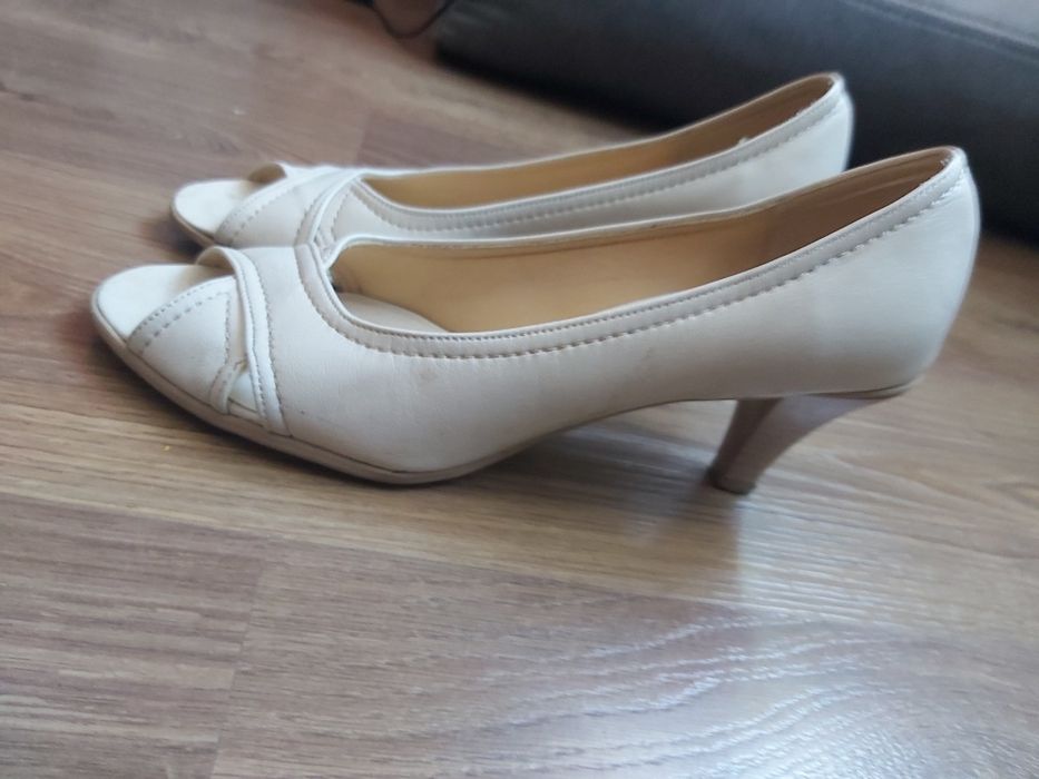 Sprzedam buty damskie r.38 wkładka 25 cm