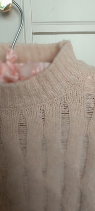 Sweterek ZARA rozm. 140