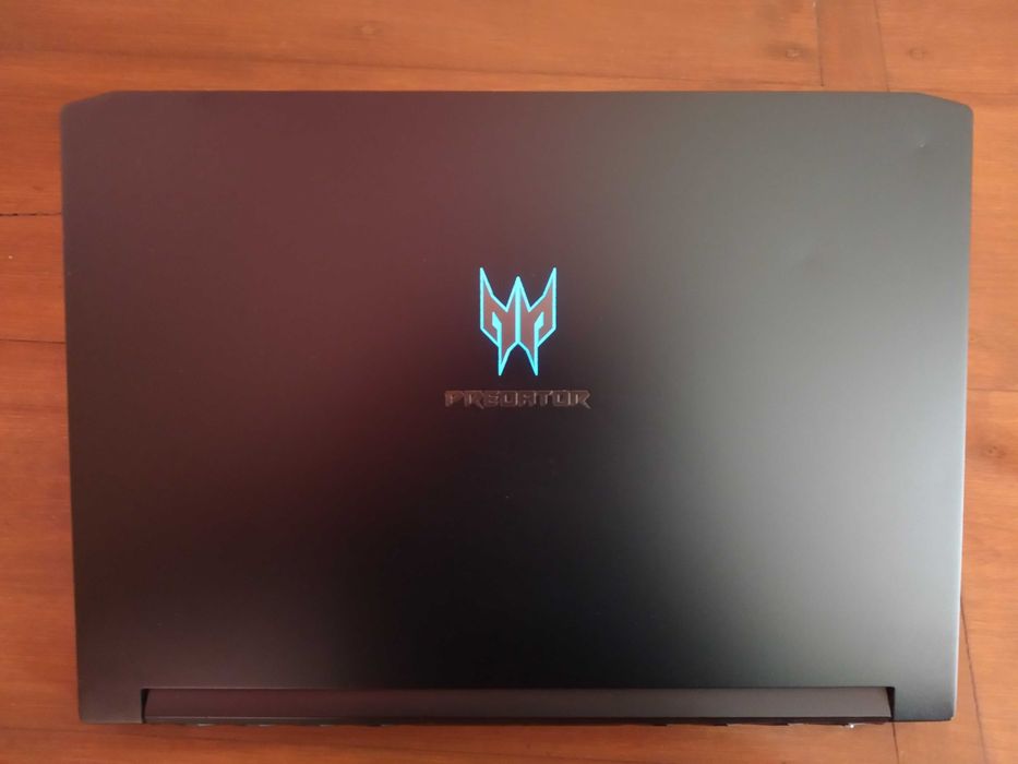 Потужний Ігровий ноутбук Acer Predator Triton 500