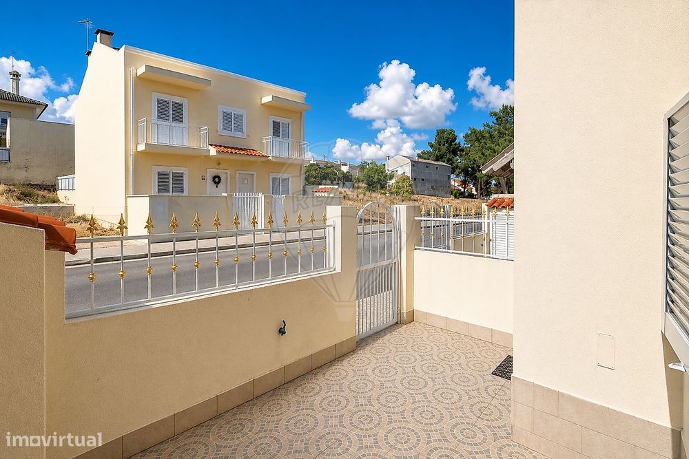Moradia T3 à venda em Quinta do Conde