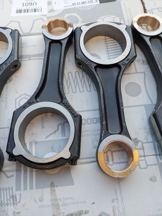 Шатун мотор om651 Мерседес