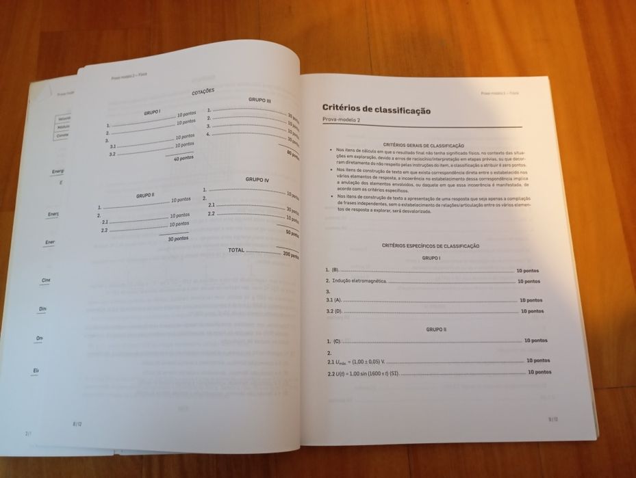 Livro escolar de físico-química