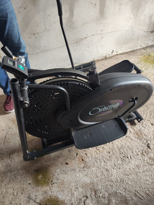 Elíptica práticamente nova