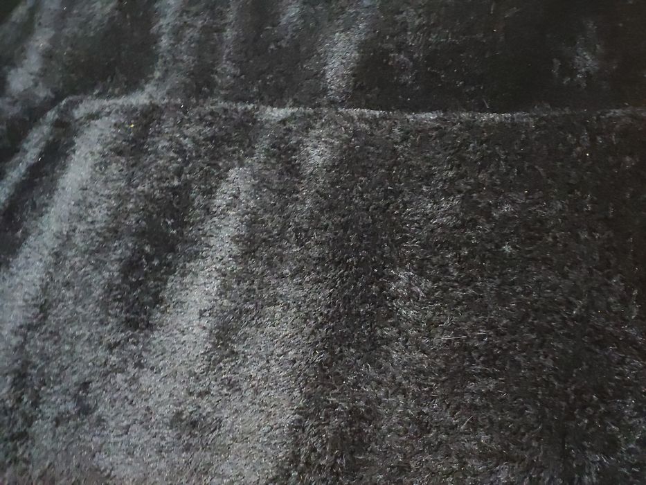 Carpete Grande de pelinhos preta