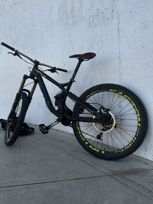 Vendo commencal supreme dh v3 URGENTE