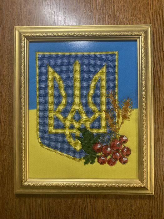 Герб Украины, картина бисером