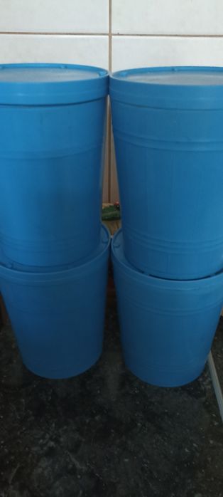 Банки для сипучих продуктів