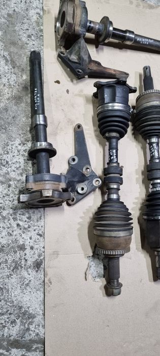 Полуось Nissan X-Trail T30 левая правая передняя задняя привод піввісь