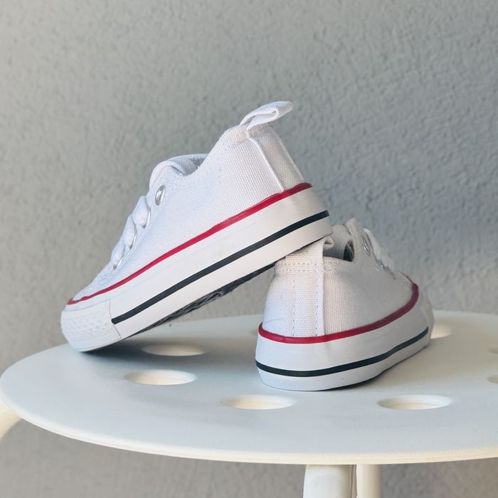 Nowe białe trampki dziecięce roz. 24