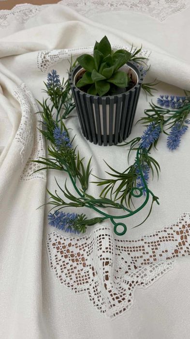 Toalha de Linho Antigo com Renda de Crochê + 12 Guardanapos
