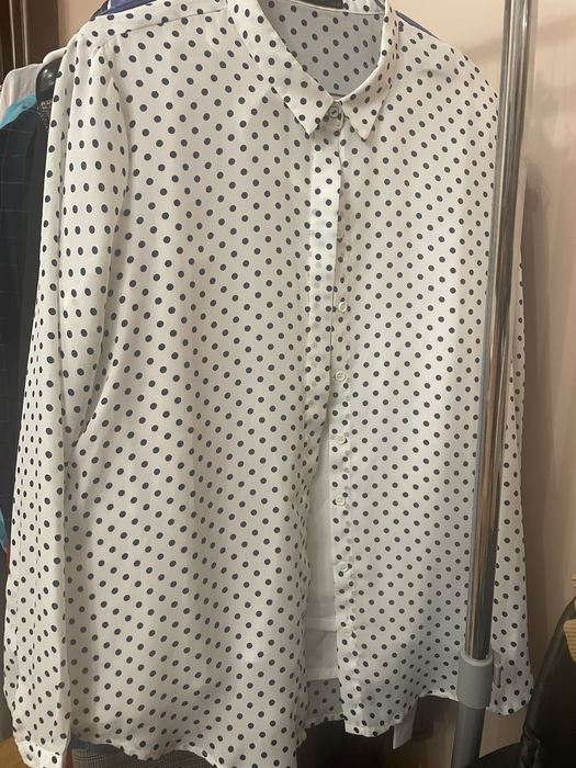 Блузка темно-синій горох Reserved