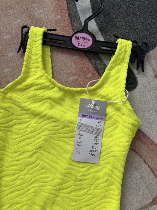 Купальники на дівчинку 3-4 роки, нові