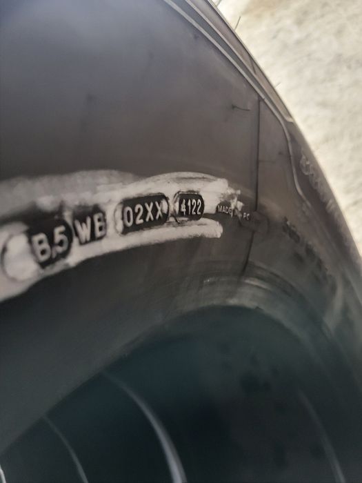 шини 385/65r22.5 michelin