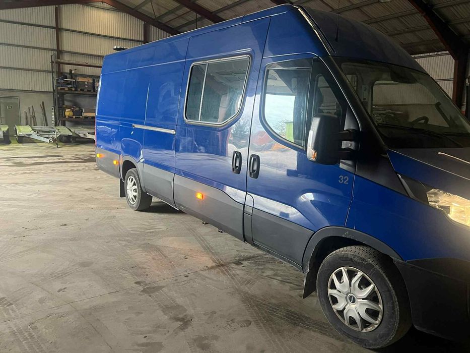 Iveco Daily 35S18 Max brygadówka 6 osób 2019rok