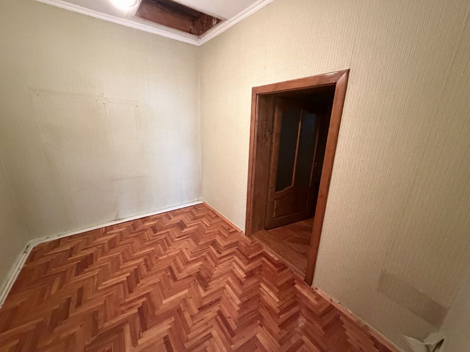 Будинок затишна вулиця Підгоряно