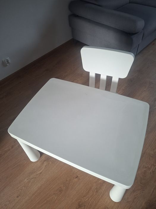 Stolik z krzesełkiem mammut ikea