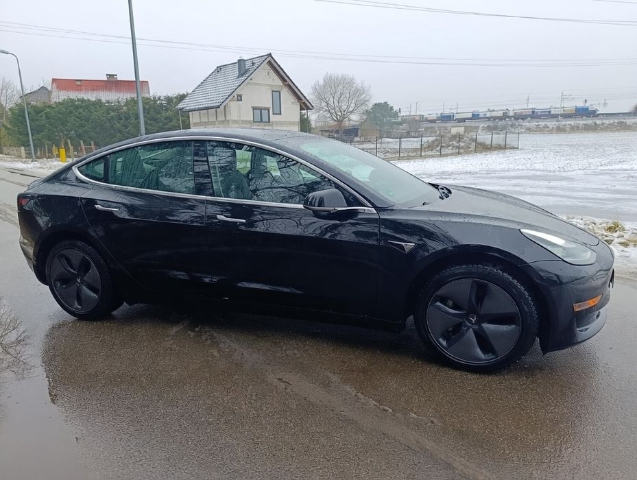 Tesla 3 Long Range 441KM 2019