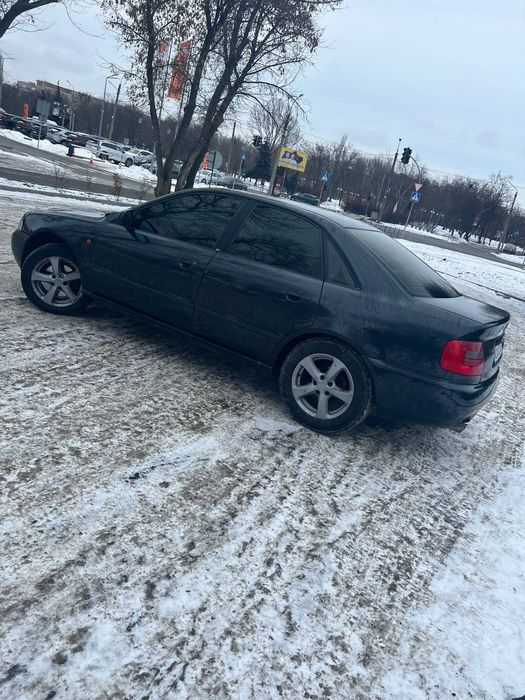 Ауді а4 б5  1.8Т