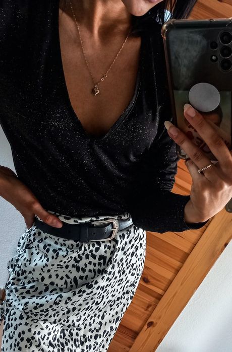 Body z dekoltem piękne S M
