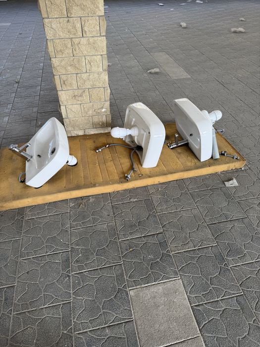 Умивальник з тумбою Cersanit