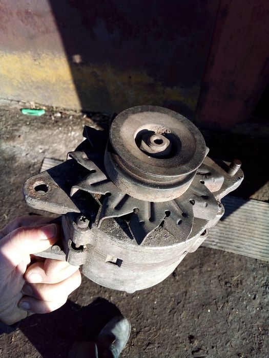 Генератор тойота. Перевірений на стенді