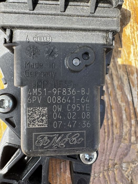 Педаль газа акселератор Ford Focus mk2