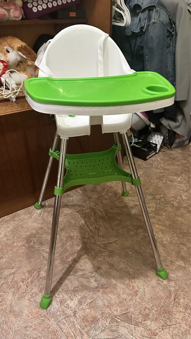 Стілець для годування Doloni