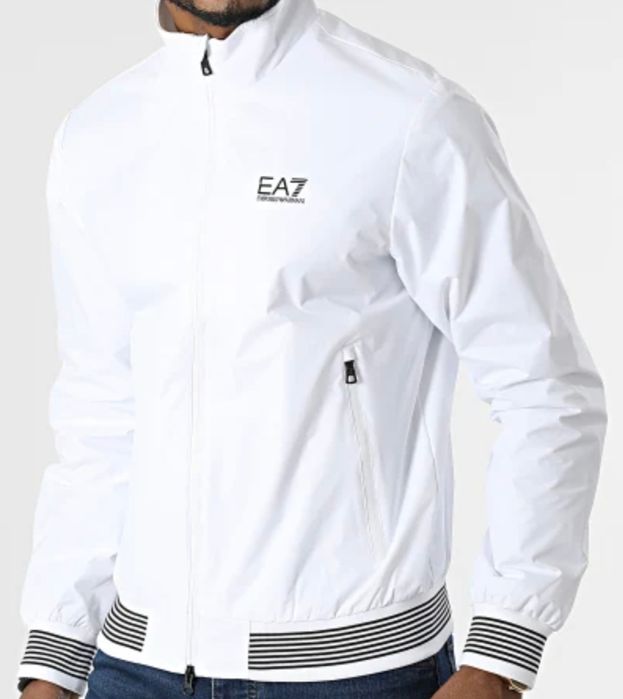 Нова куртка вітровка emporio armani