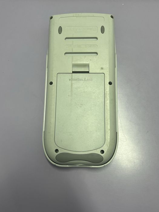 Calculadora Gráfica TI84 Plus Silver Edition