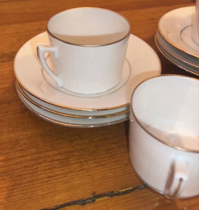 Raro Conjunto de 5 Chávenas de Café Vista Alegre 1852–1869