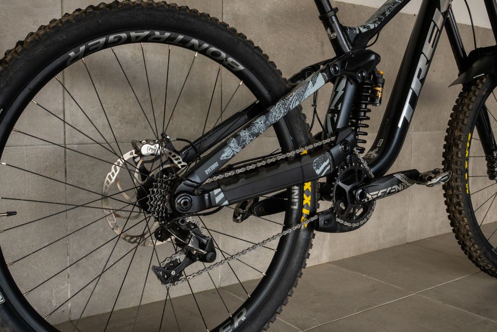 Trek Session DH 2024