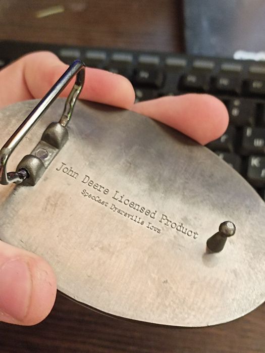 Пряжка (бляшка) для ремня John Deere — оригинал