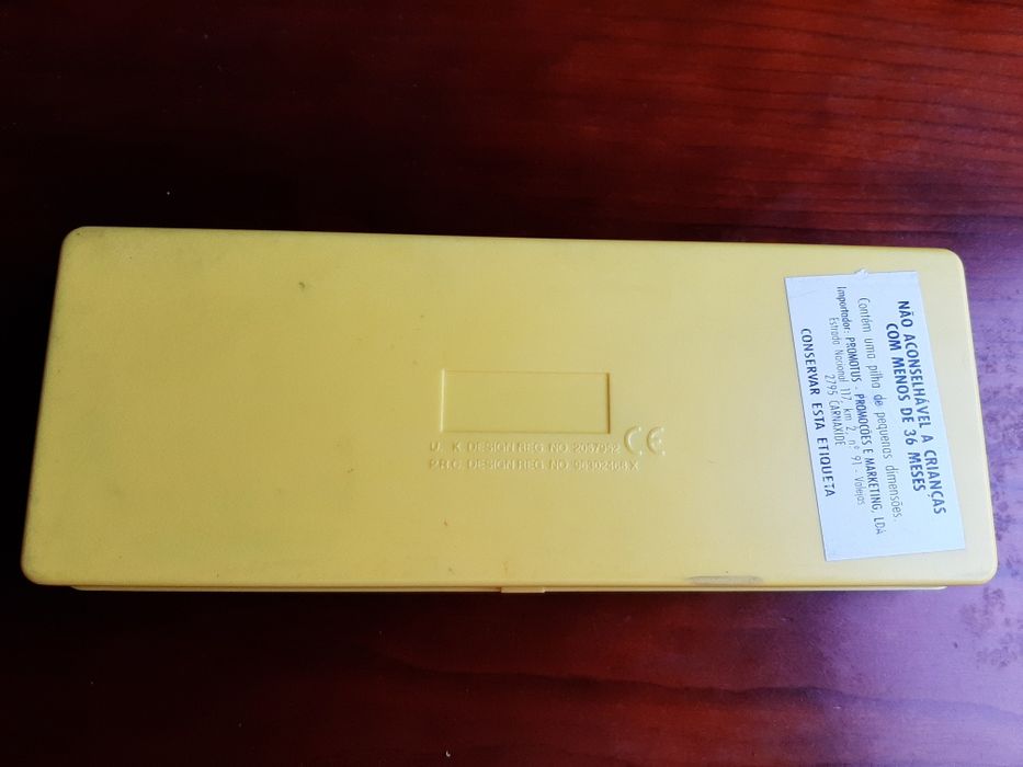 Calculadora/estojo Nesquik