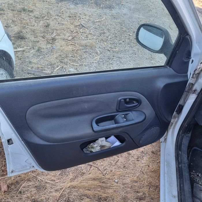 Carro para venda ou para peças