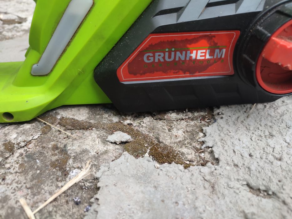 Продам електропилку