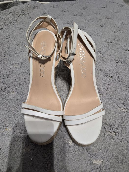 Buty na koturnie rozmiar 38