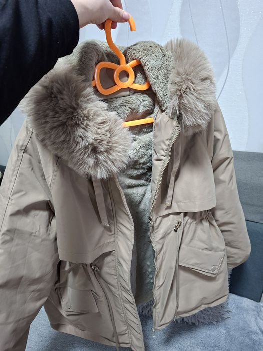 Нова куртка парка