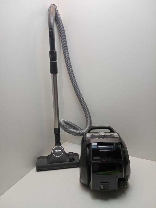 Безмішковий пилосос Miele Boost CX1. Б/В