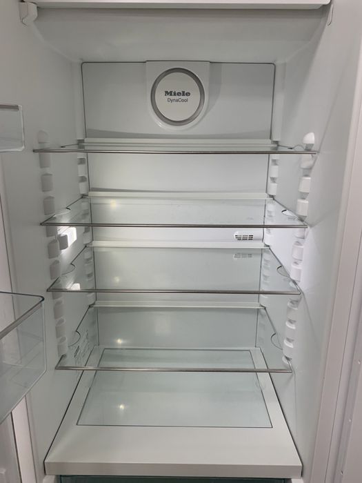 Холодильник Miele K37282