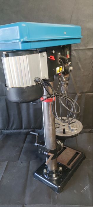 Berbequim de Coluna 750W – Erbauer